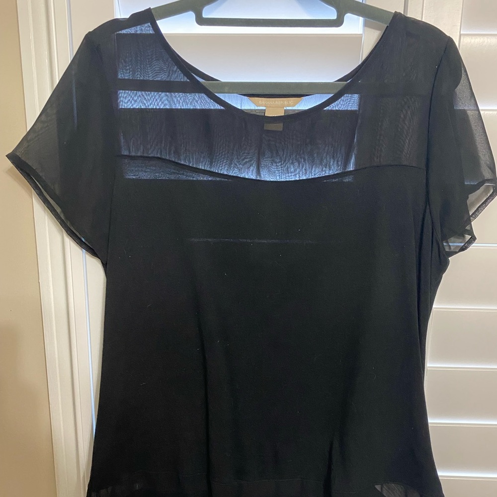 Black top! Great for work or casual.